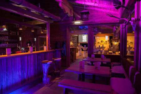 Executive-Lounge & Rockbar  Bild 7