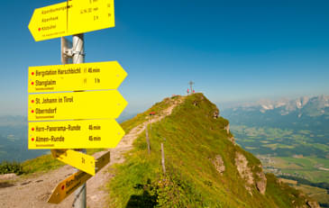 The-St.-Johann-hiking-region-in-Tirol